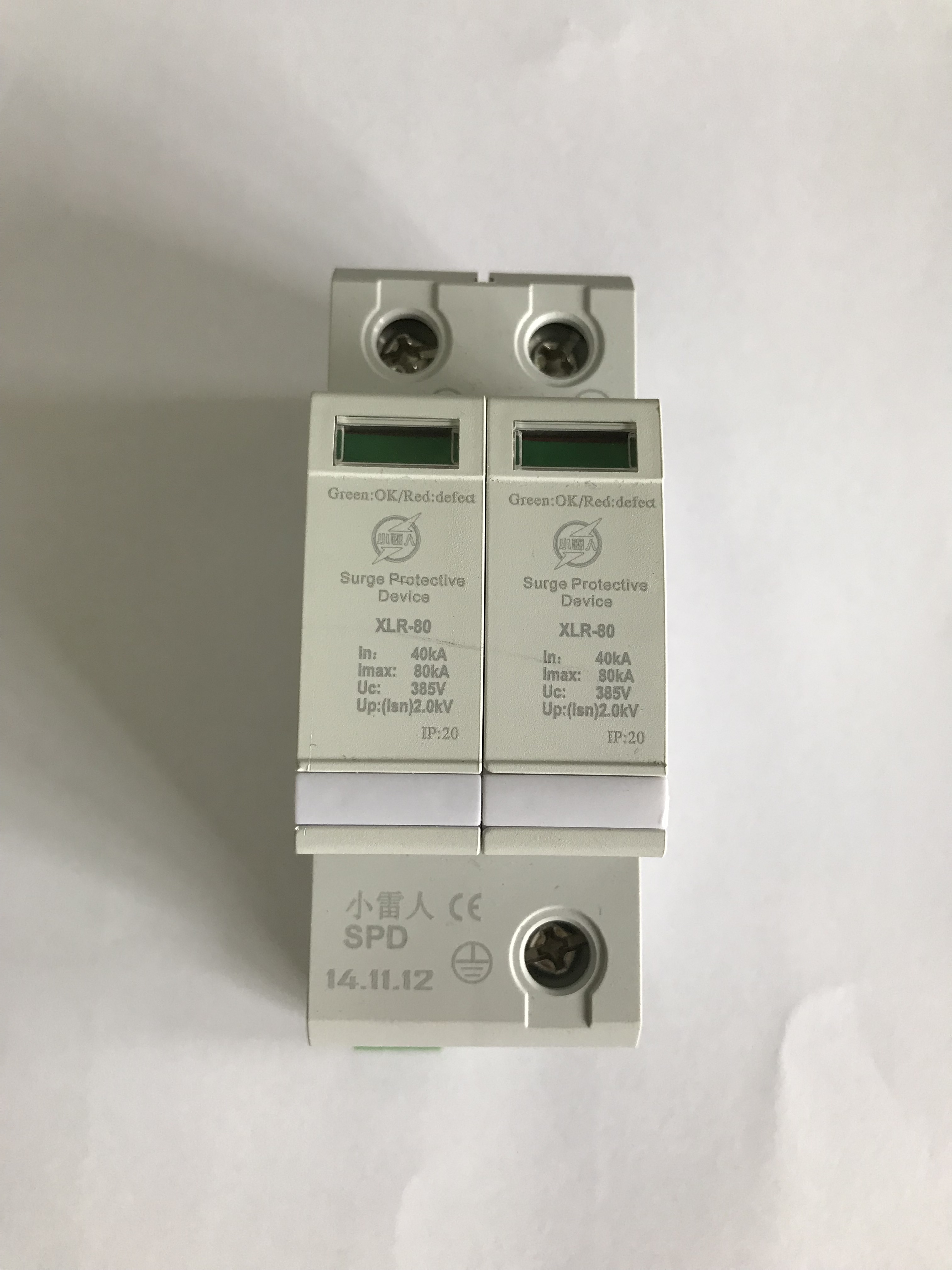 充电桩带遥信2P 80KA 防雷器